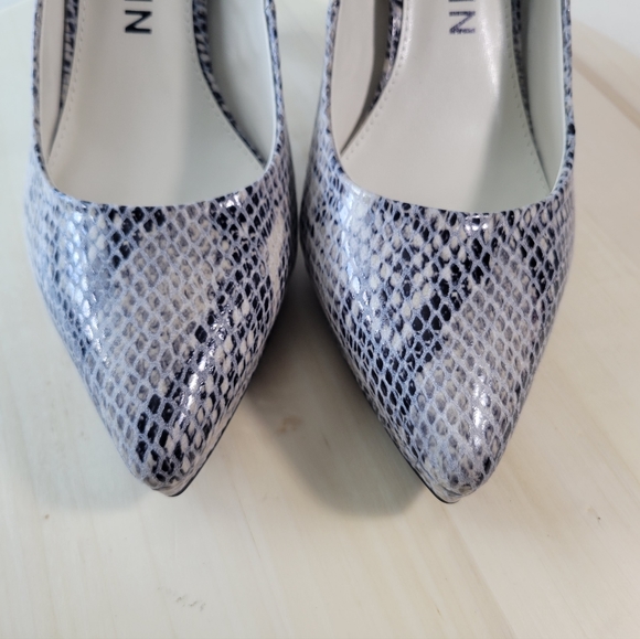 Anne Klein Akdalan Snakeskin High Heel Shoes Womens Size 10 - Picture 10 of 11